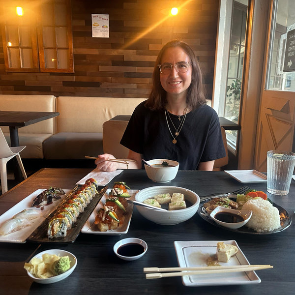 Dinner For Two - Makin Sushi