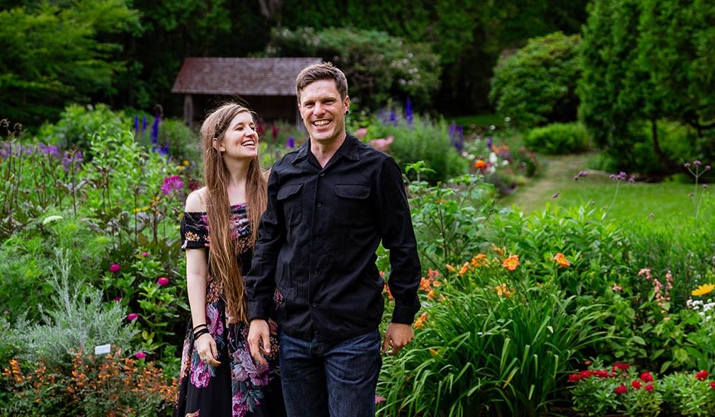 The Wedding Website of Beatrice McQueen and Benton Urquhart