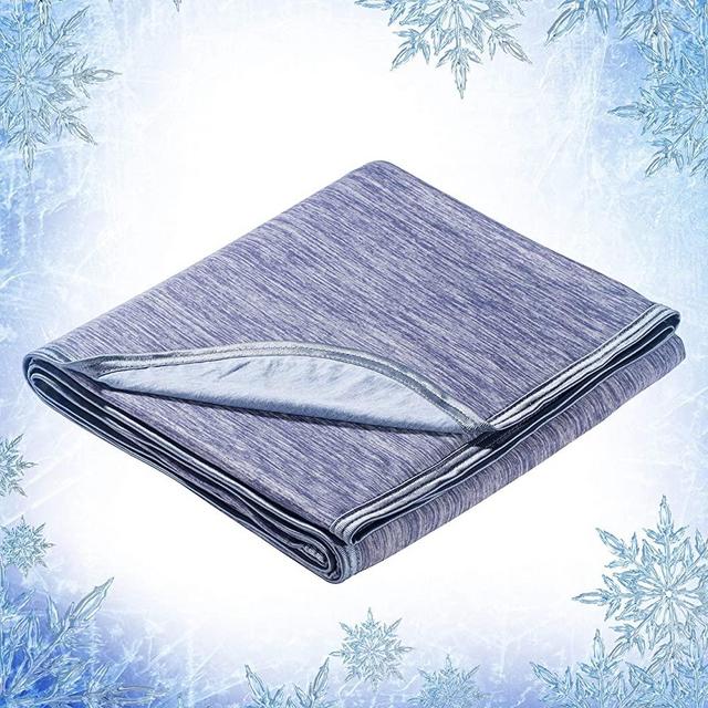 Elegear Twin Size Cooling Blanket for Summer Sleeping, Japanese Q-Max 0.4 Arc-Chill Cooling Fiber Absorb Body Heat 100% Cotton Backing Blanket for Bed & Travel, Hypo-allergenic, Machine Washable