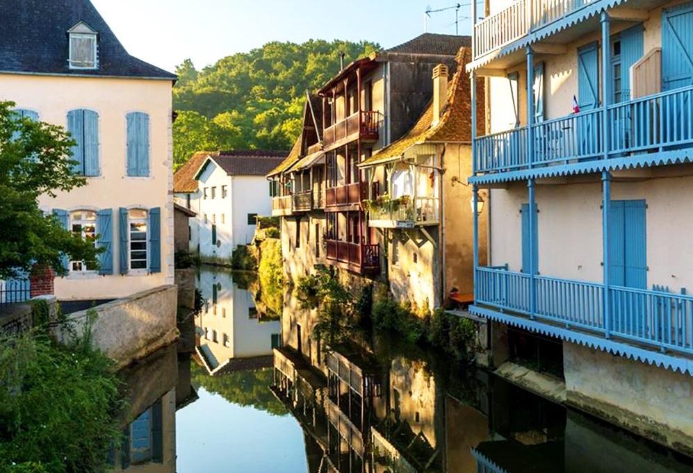 The Wedding Website of Skye Smith and Camille Milou