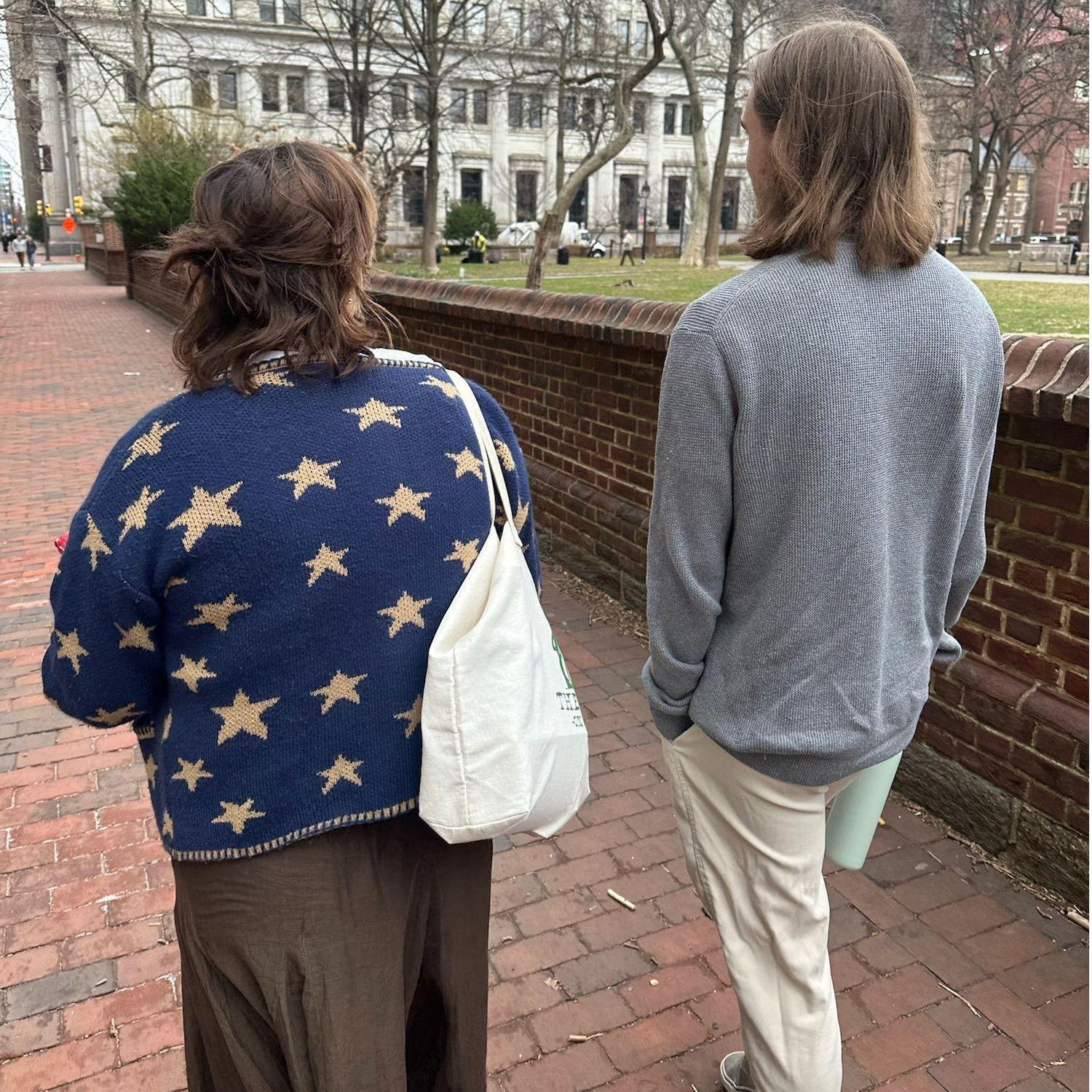 MK trying to convince Sam to join her in scaling Independence Hall in Philly to recreate the scene from National Treasure