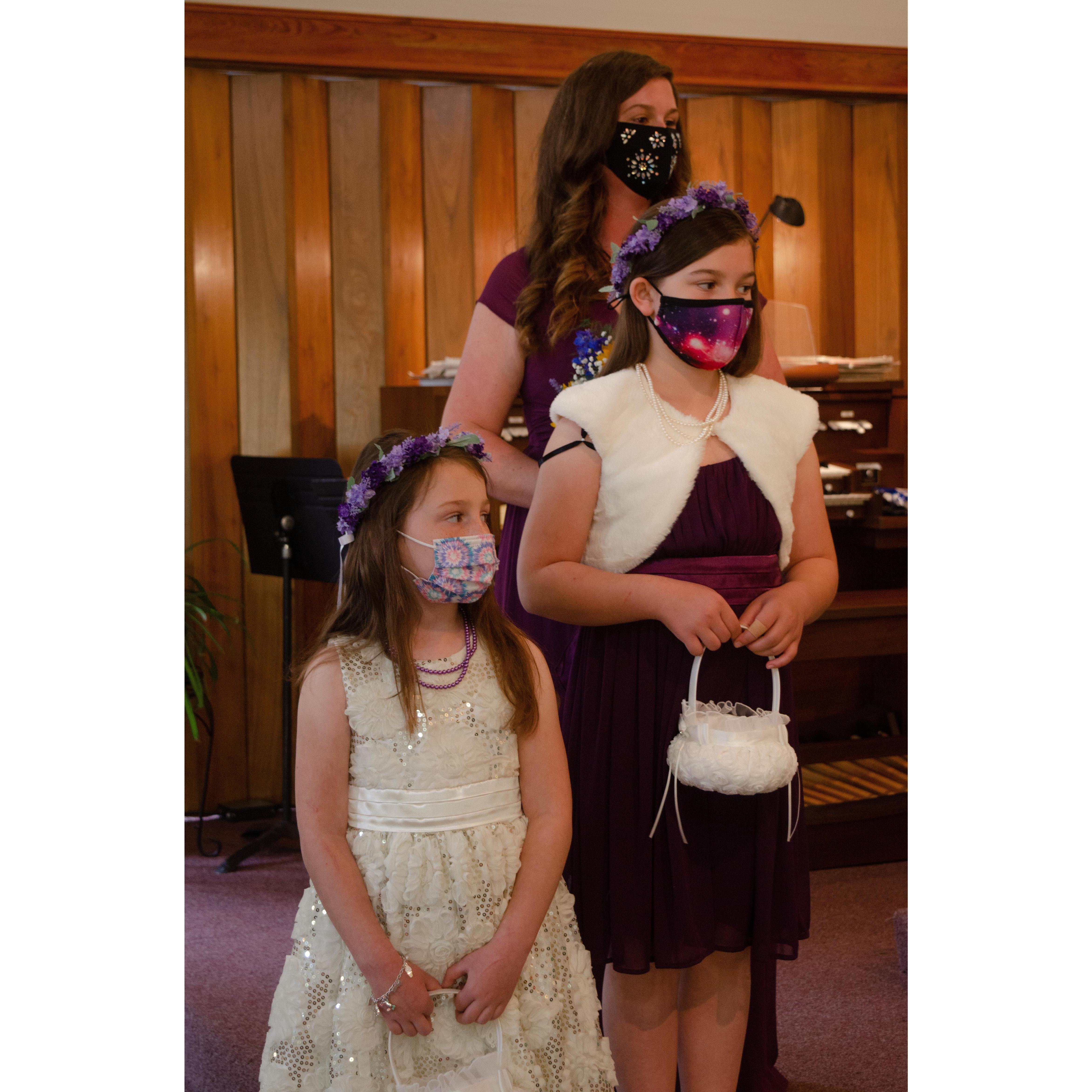 A family photo of Melissa and her lovely daughters during the readings.