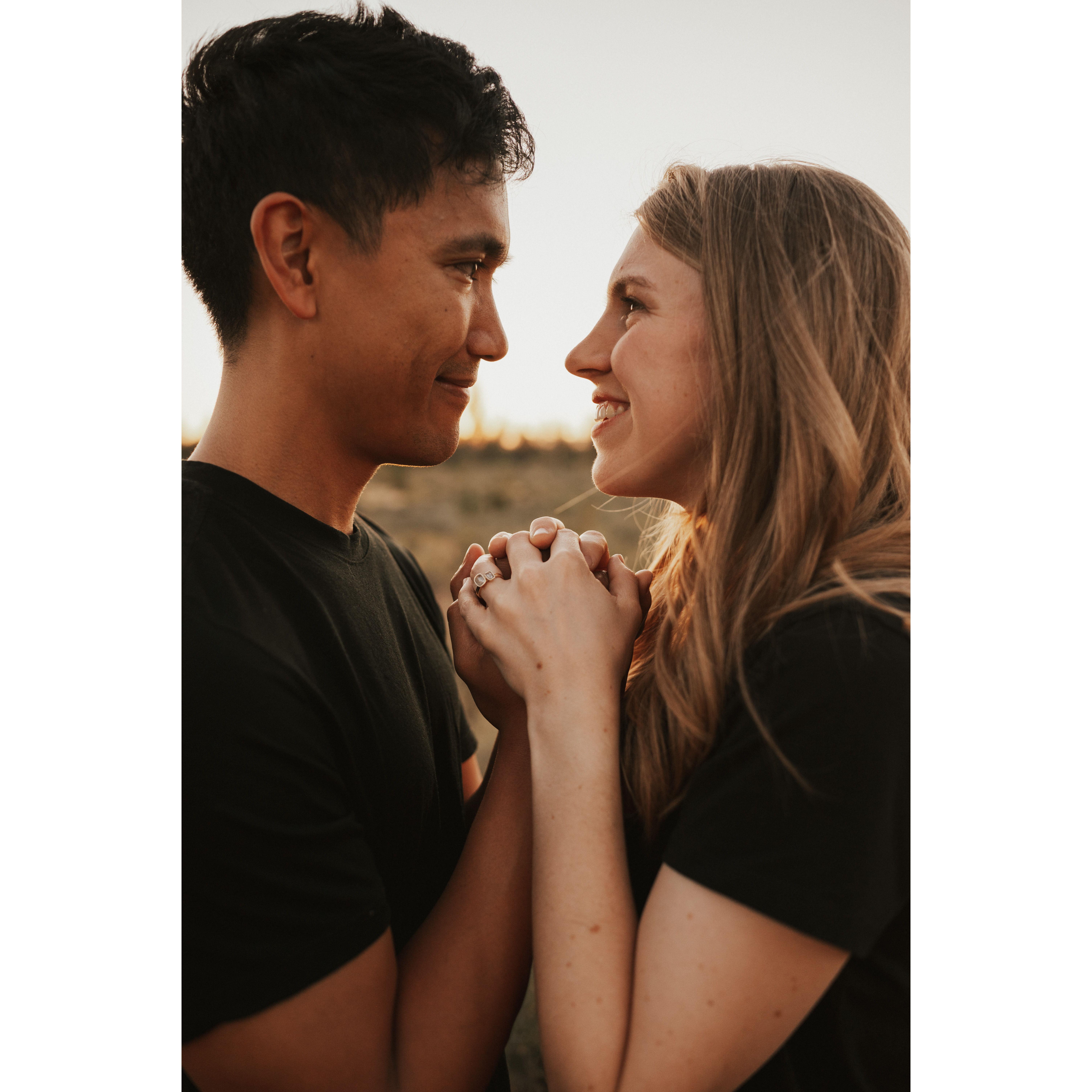 Bend, OR engagement photo shoot, 2023