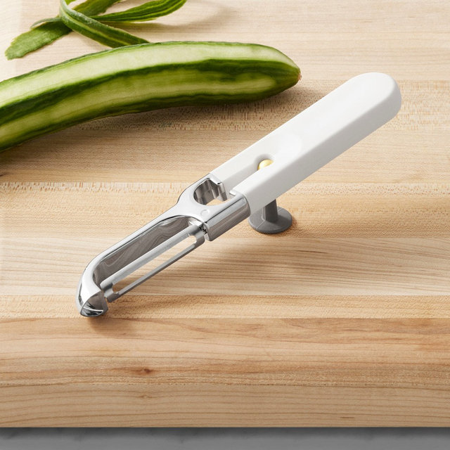 Michael Graves Design All Hands™ Peeler