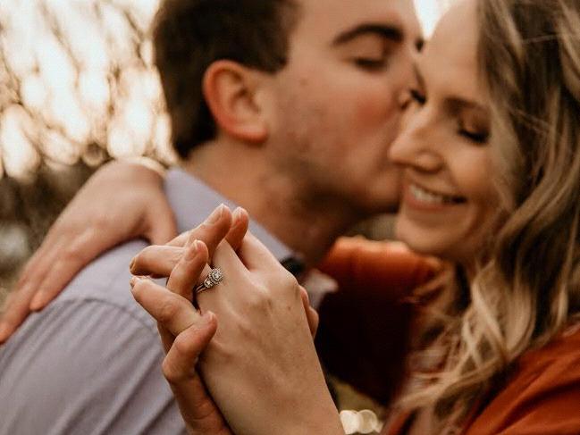 The Wedding Website of Elise Howard and Mitch Ellison