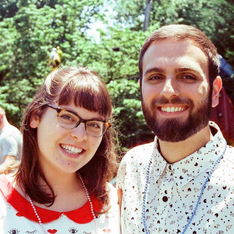 A sunshiney summery gender reveal party (not our own)