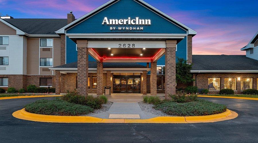 The Wedding Website of Ashley Alberts and Trey Maas