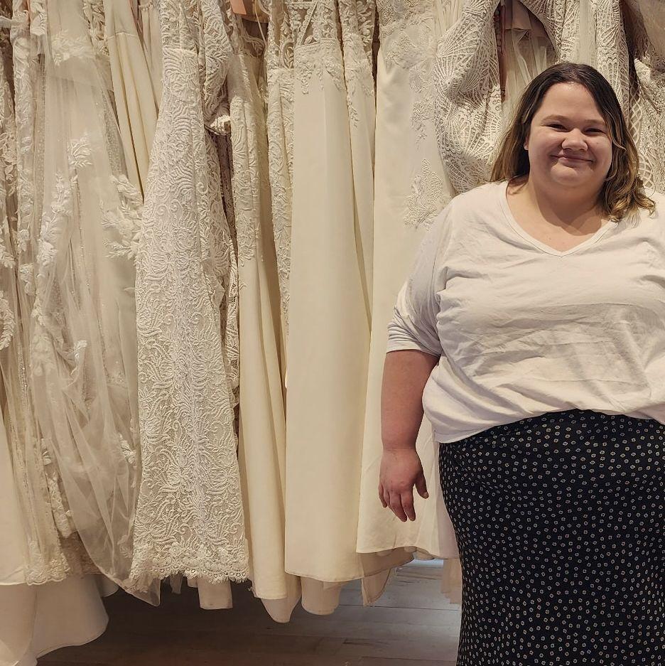 Abbie Dress Shopping...Round 1- 
She tried on 15 dresses 
March 2024