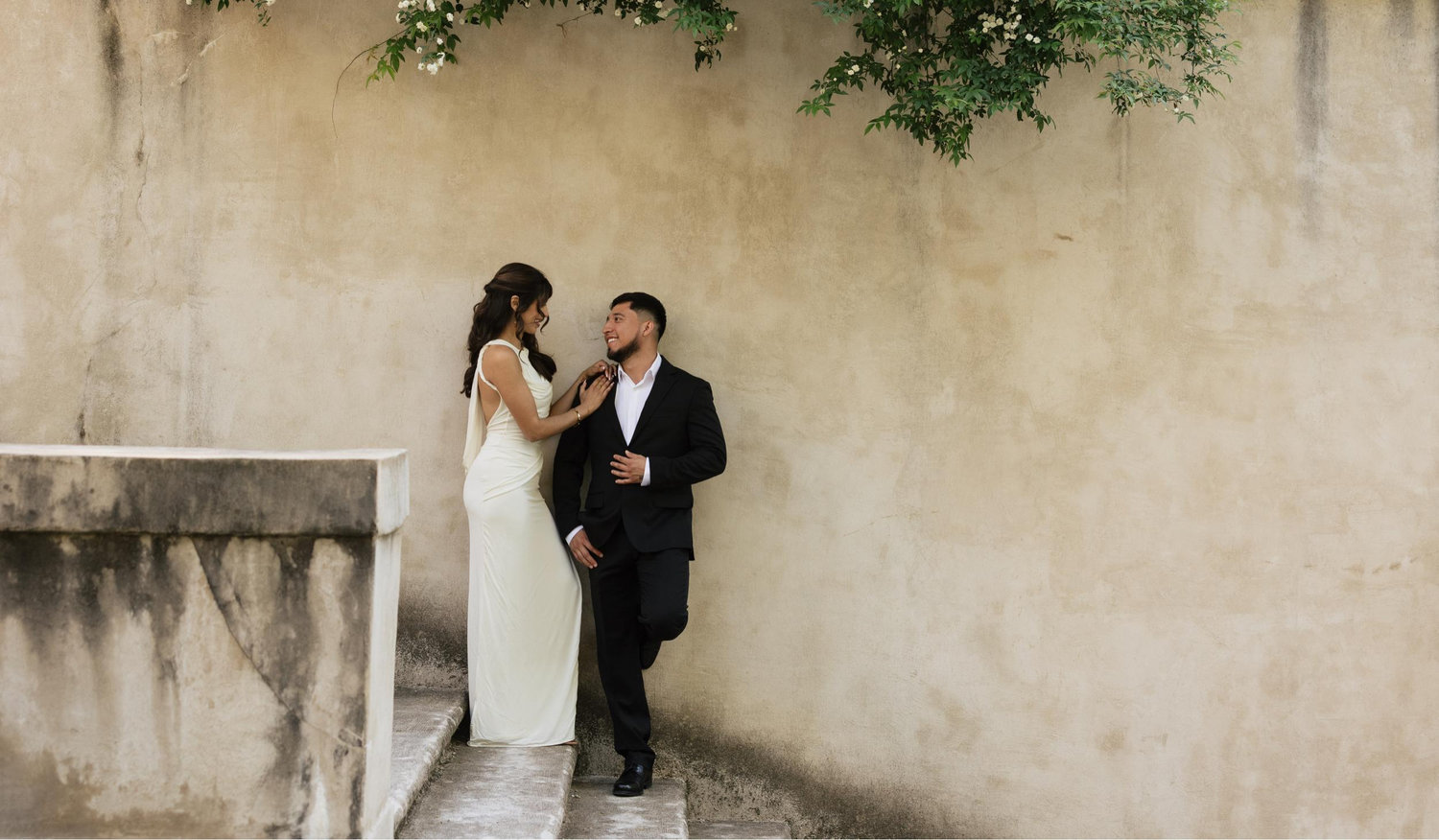 The Wedding Website of Giselle Dominguez and Christopher Salaises