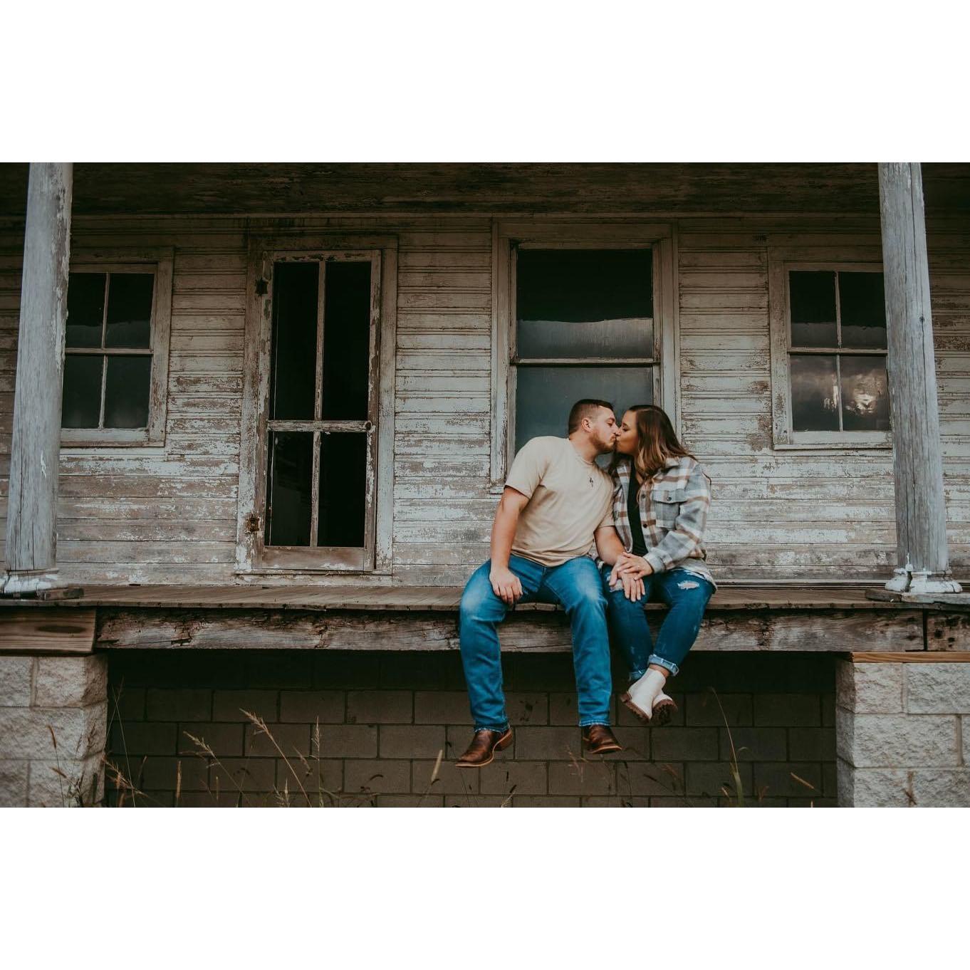 Engagement pictures at Stillwater Retreat