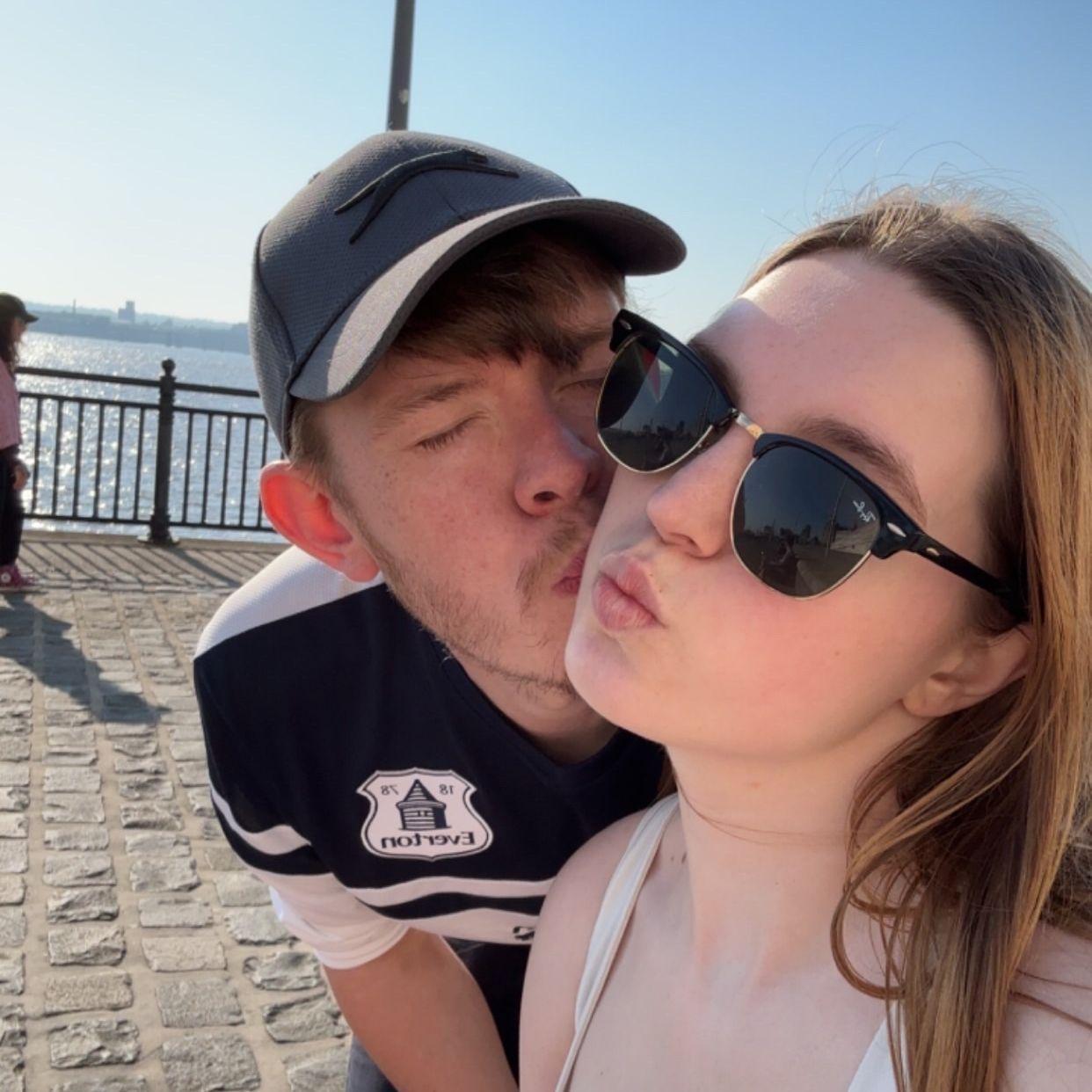 Summer's day on the albert docks