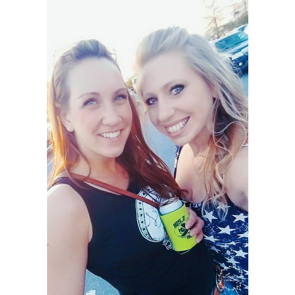 Suzanne and Nikki at the Florida Georgia Line Concert in Hershey
