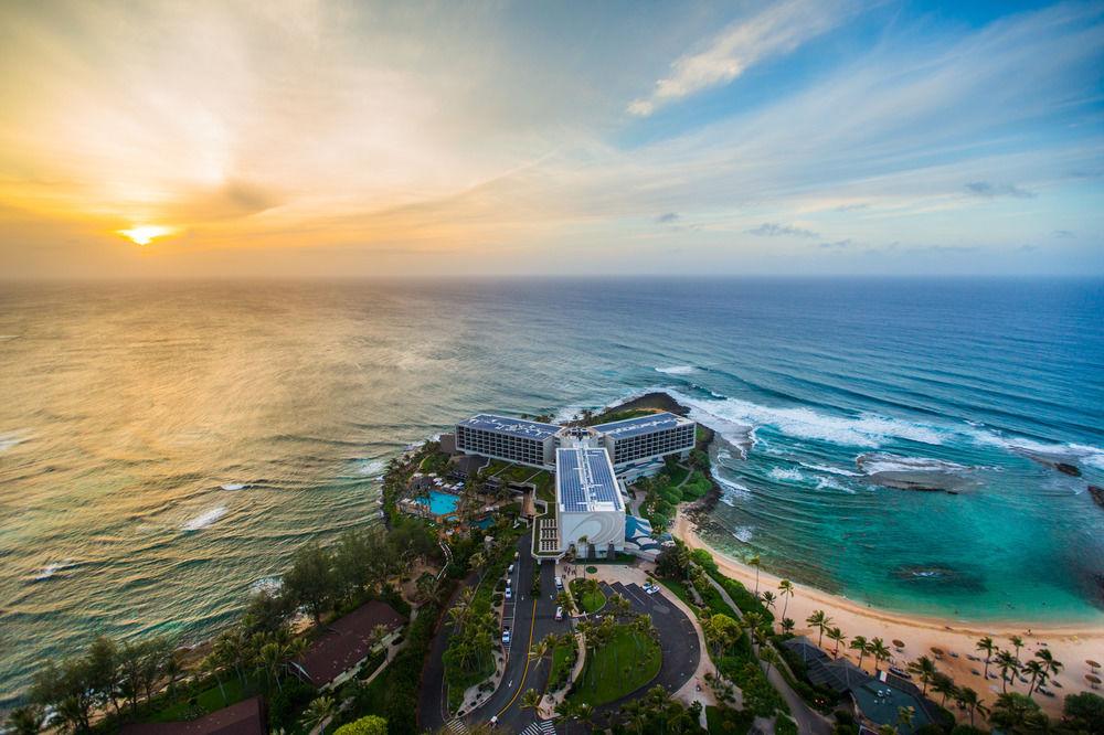 The Wedding Website of Mia Ruiz and Eddie Thomas
