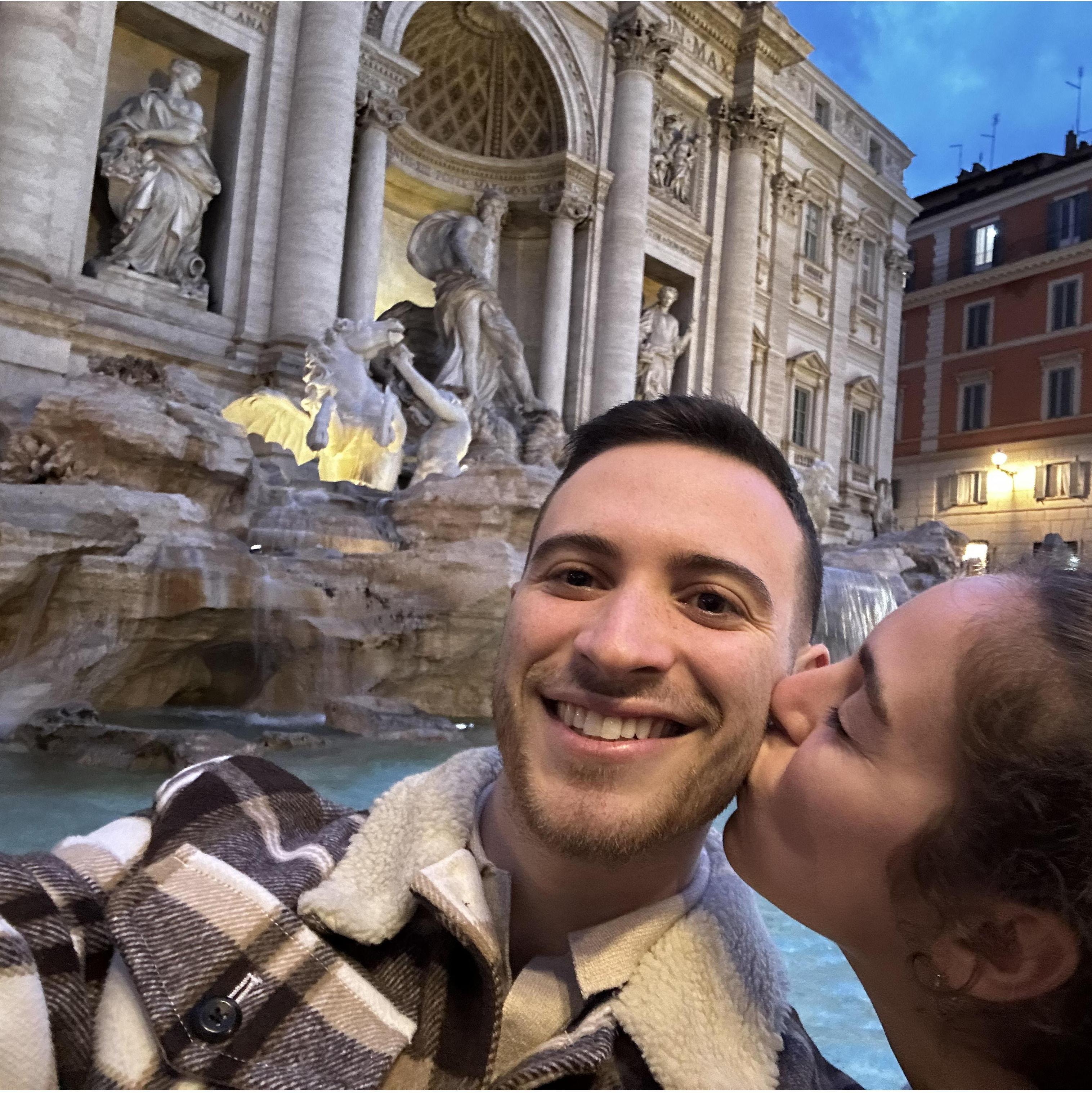 Kisses at the Trevi Fountain, that's amore (11/21/23)