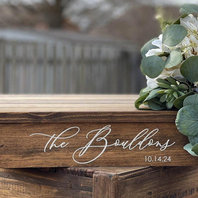 Rustic Wedding Cake Stand, Wood Cupcake Stand, Wood Cake Stand Custom, Cake Stand Personalized Wedding Gift, Cake Stand with Names