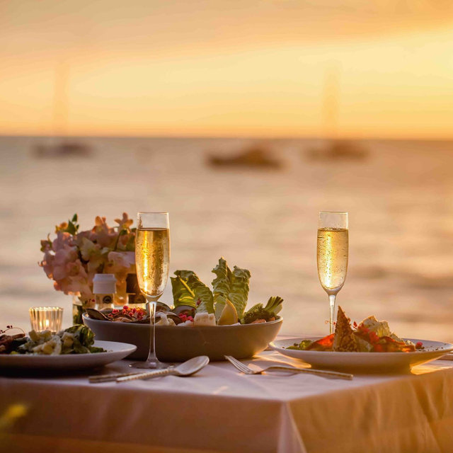 Honeymoon Private Candlelight Dinner