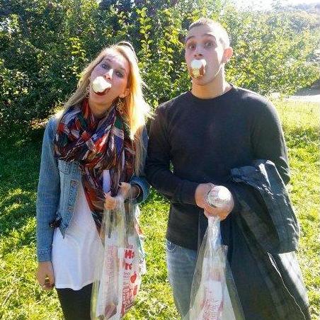 Apple Picking
09/2012