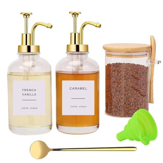Forhaodejia Coffee Bar Accessories, Coffee Syrup Dispenser-2 Pcs16.9 oz, Syrup Pump Dispenser for Coffee Bar, with Glass Bamboo Lid Jar with Spoon, Gold Pump Syrup Dispenser with Labels
