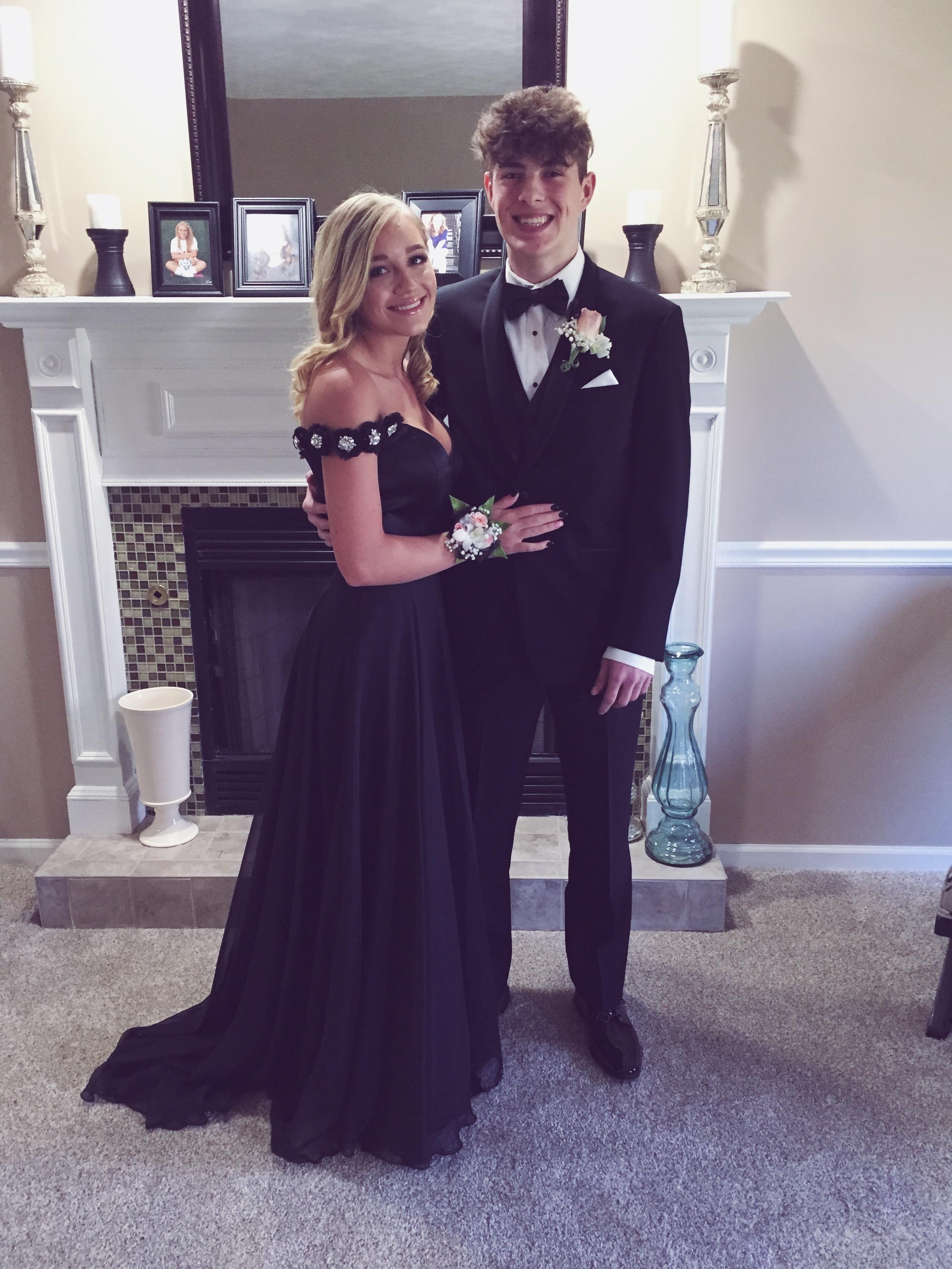 The Wedding Website of Presley Smith and Dylan Jones