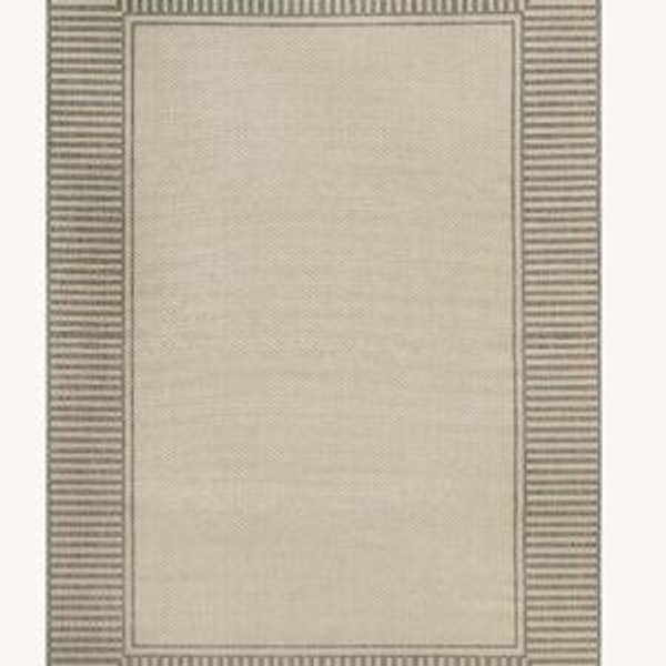 6'7x9 Striped Border Indoor/Outdoor Flatweave Rug | Light Grey