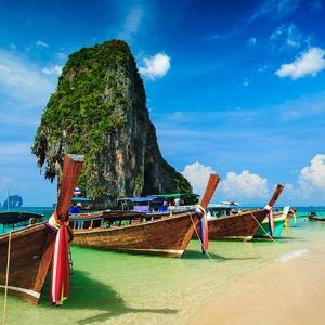 Island hopping boat day in Phuket
