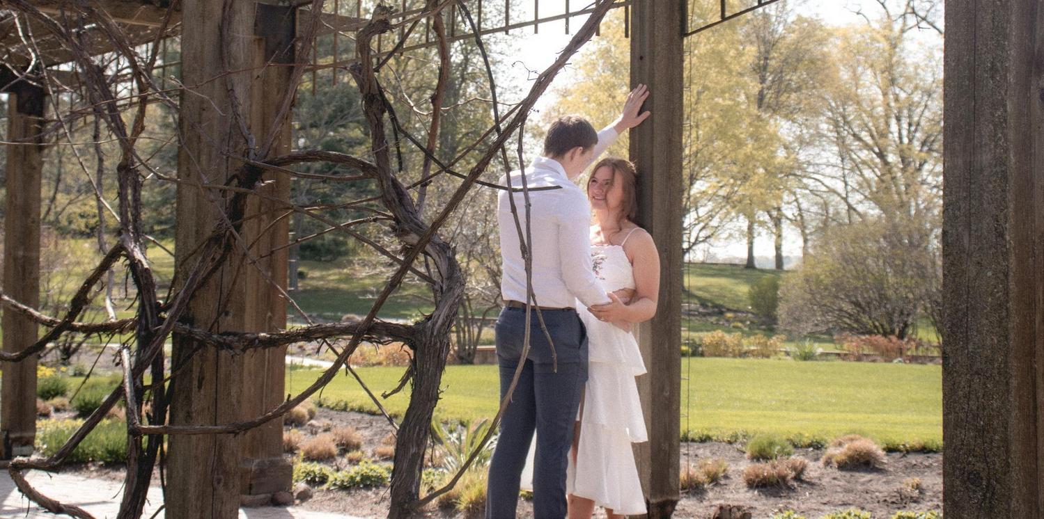 The Wedding Website of Elizabeth Peterson and Matthew Hawkins