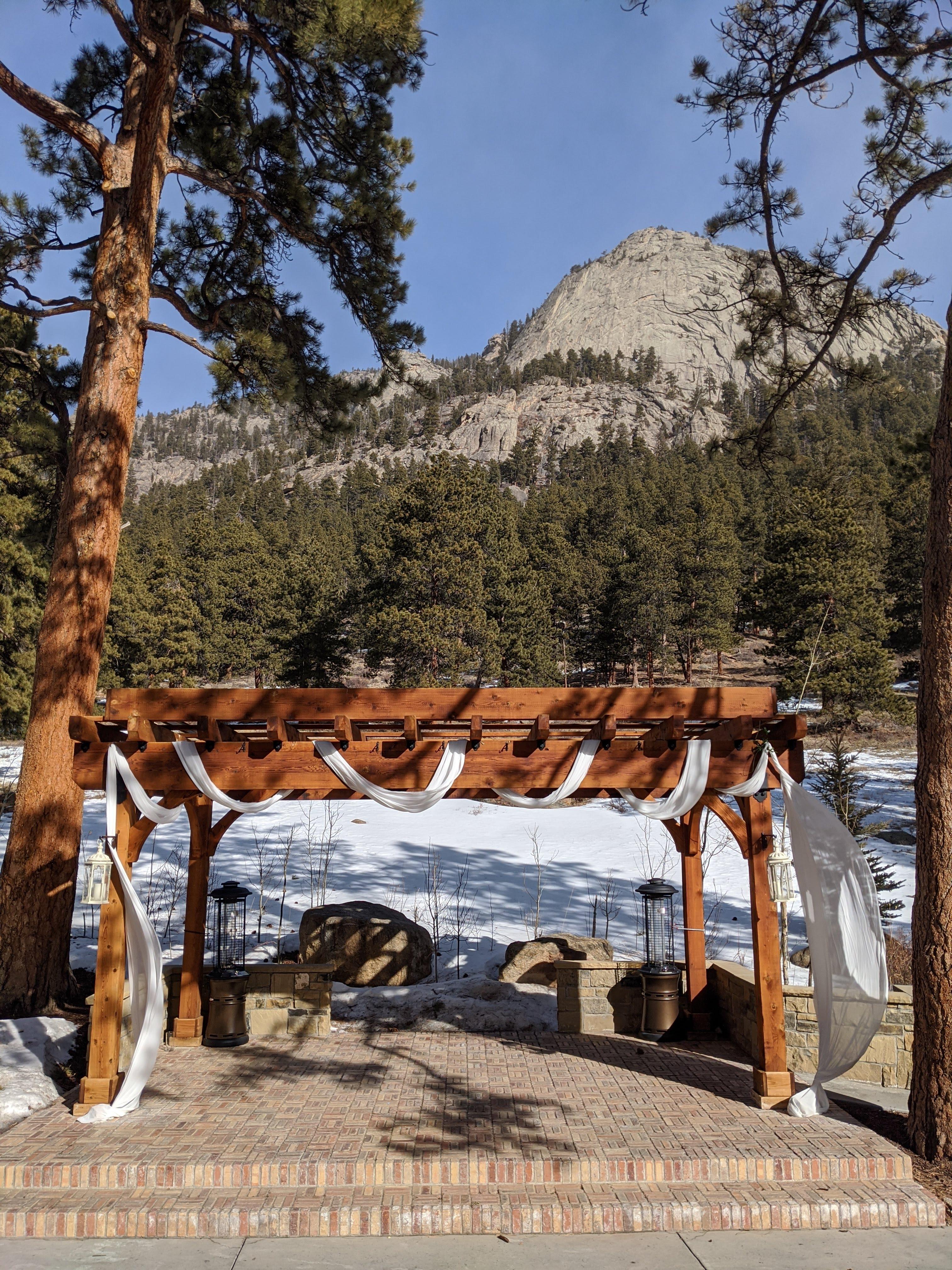 The Wedding Website of Max Davis and Kayla Harmon