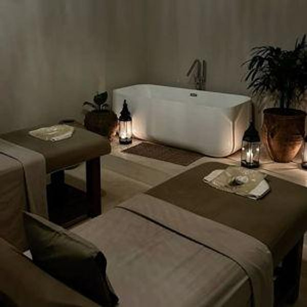 60-Minute Couples Massage