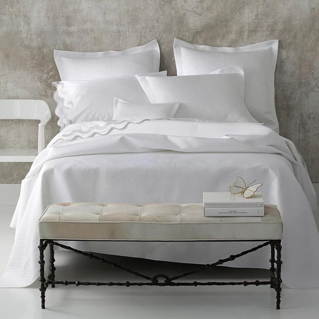 Matouk Alba King Quilt (Bone)