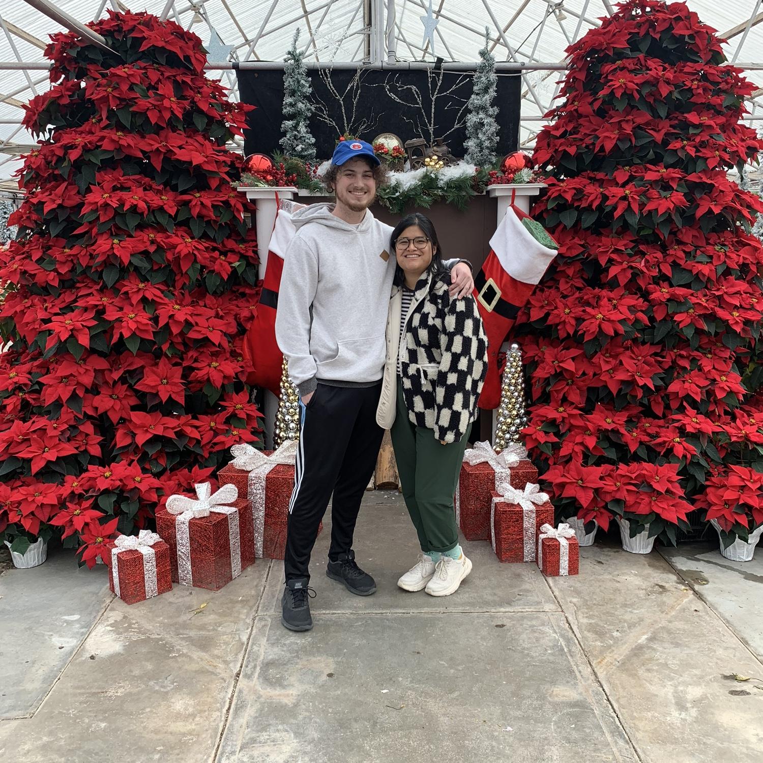 Stutzmans Greenhouse (last minute holiday shopping)
(Nov 2021)