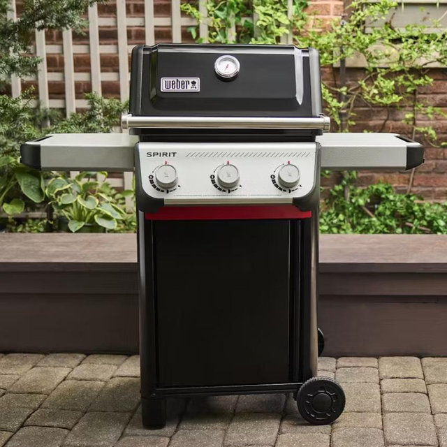 Spirit® E-310 Gas Grill | Propane, 3 Burners & Snap-Jet Start