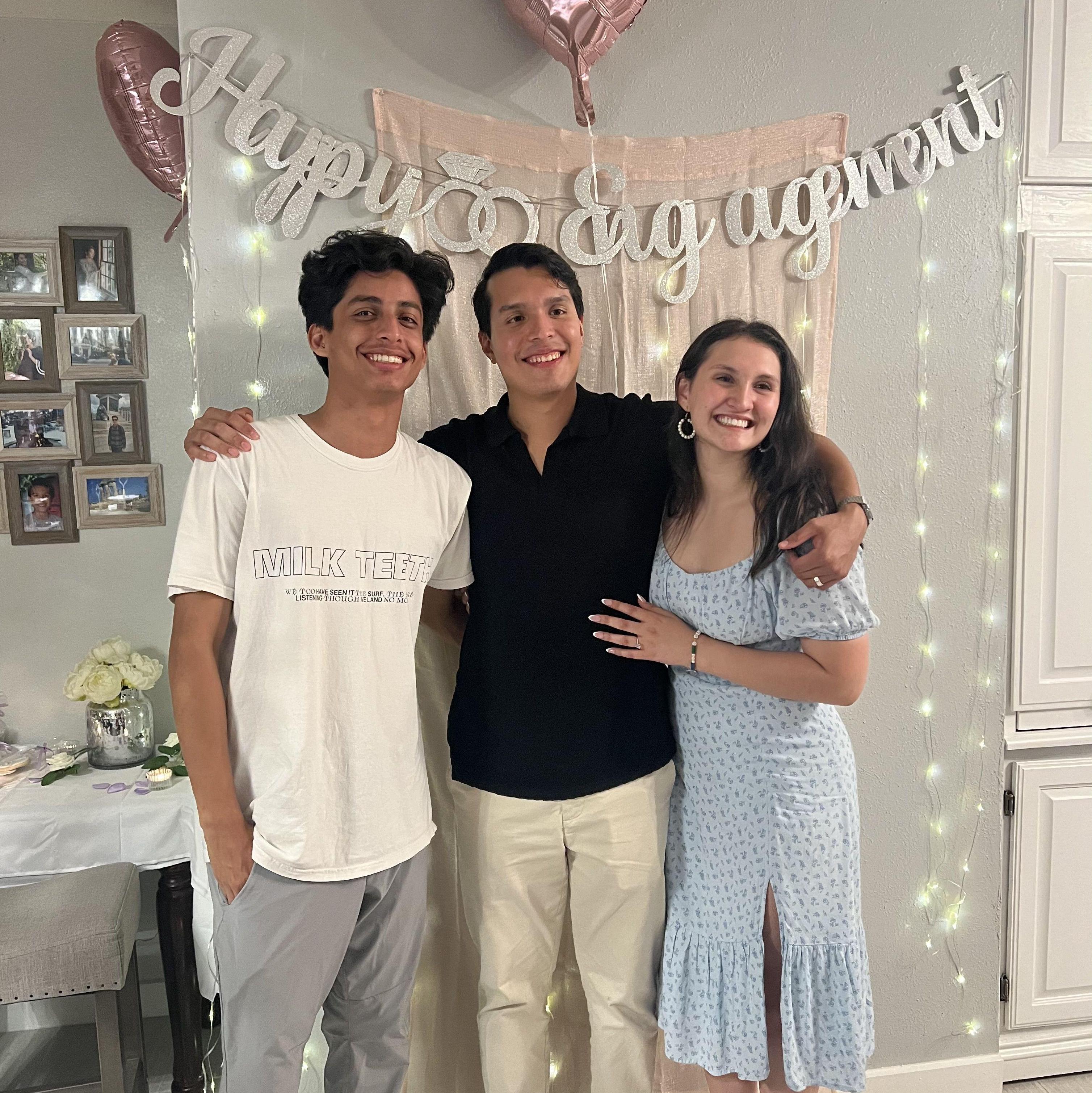 Engagement party w/ Michael! / ¡Fiesta de compromiso con Michael!