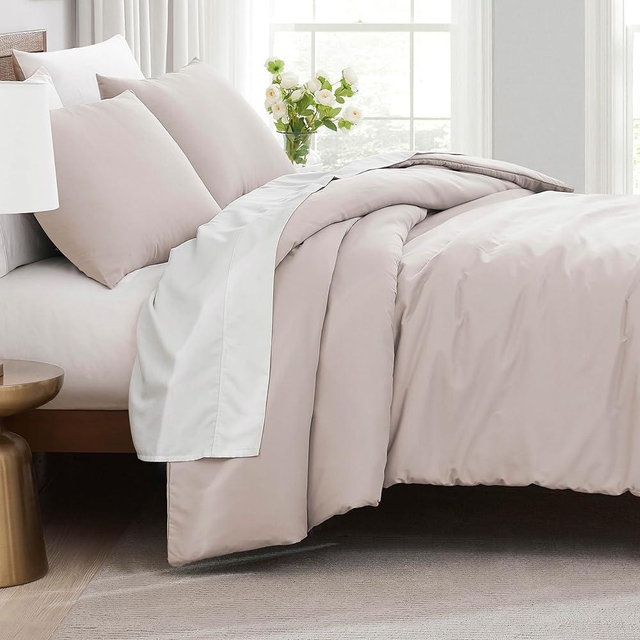 Southshore Fine Living, Inc. Oversized Bone Queen Duvet Cover Set Durable, Fade Resistant Zipper Closure Includes 2 Pillow Shams Machine Washable Queen Comforter/Duvet Cover, Bone