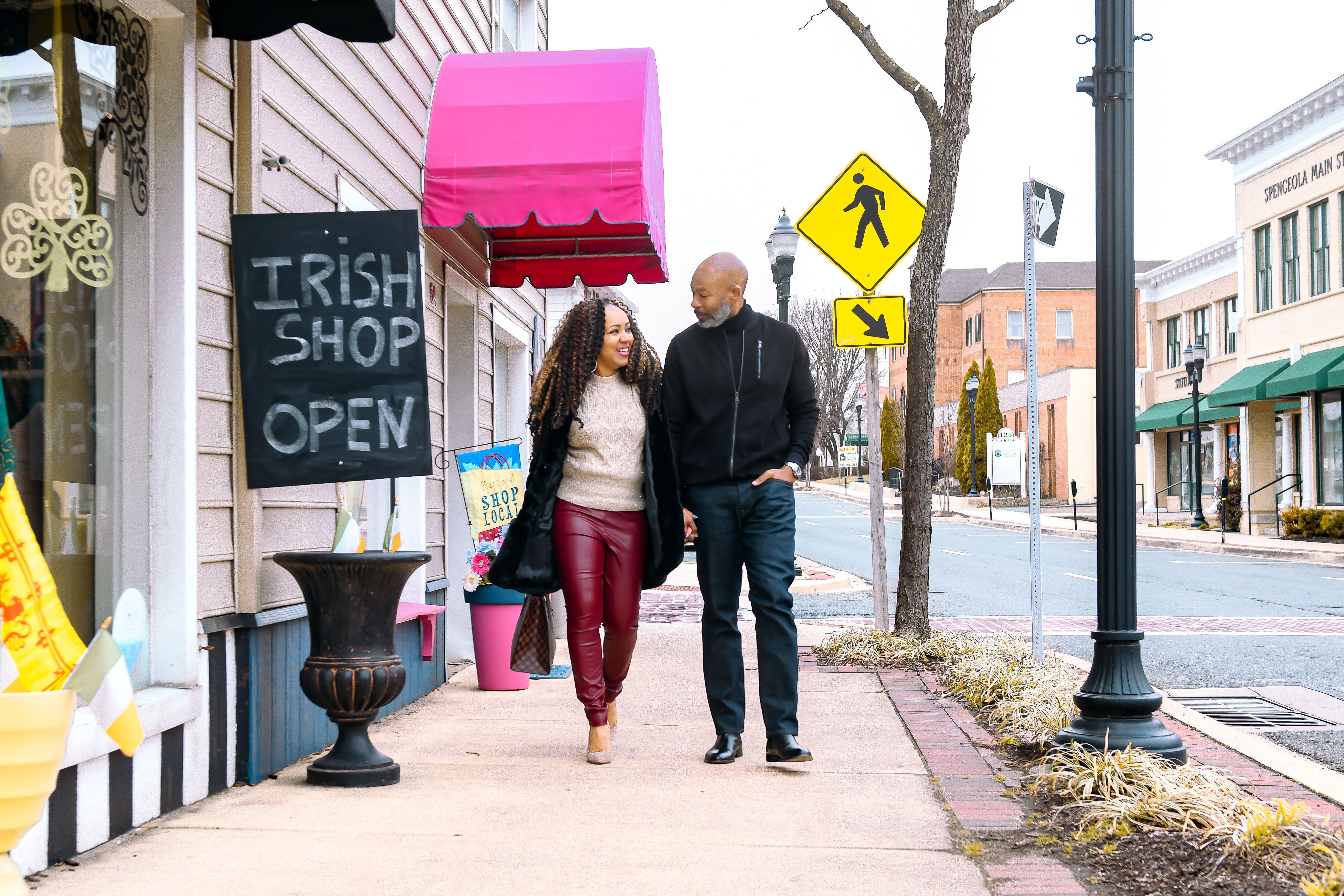 The Wedding Website of Odette Belcher and John Carter