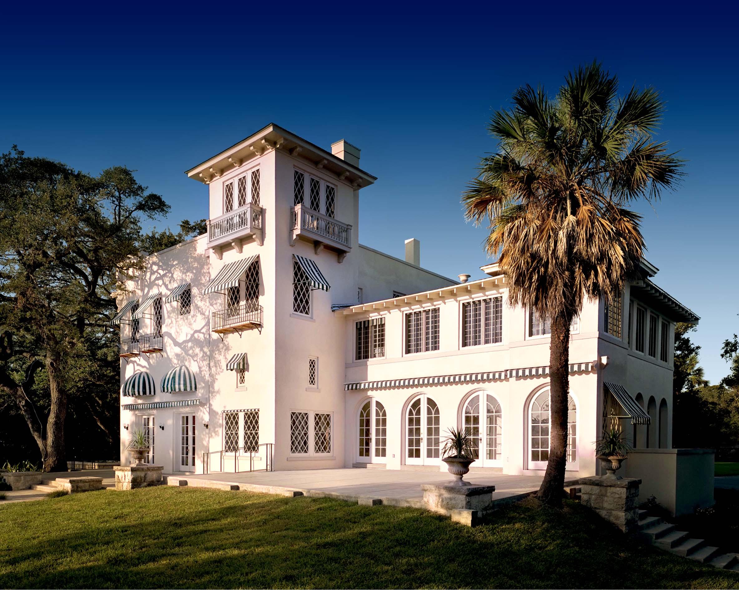 The Wedding Website of Lindsay Stewart and Steven Diaz