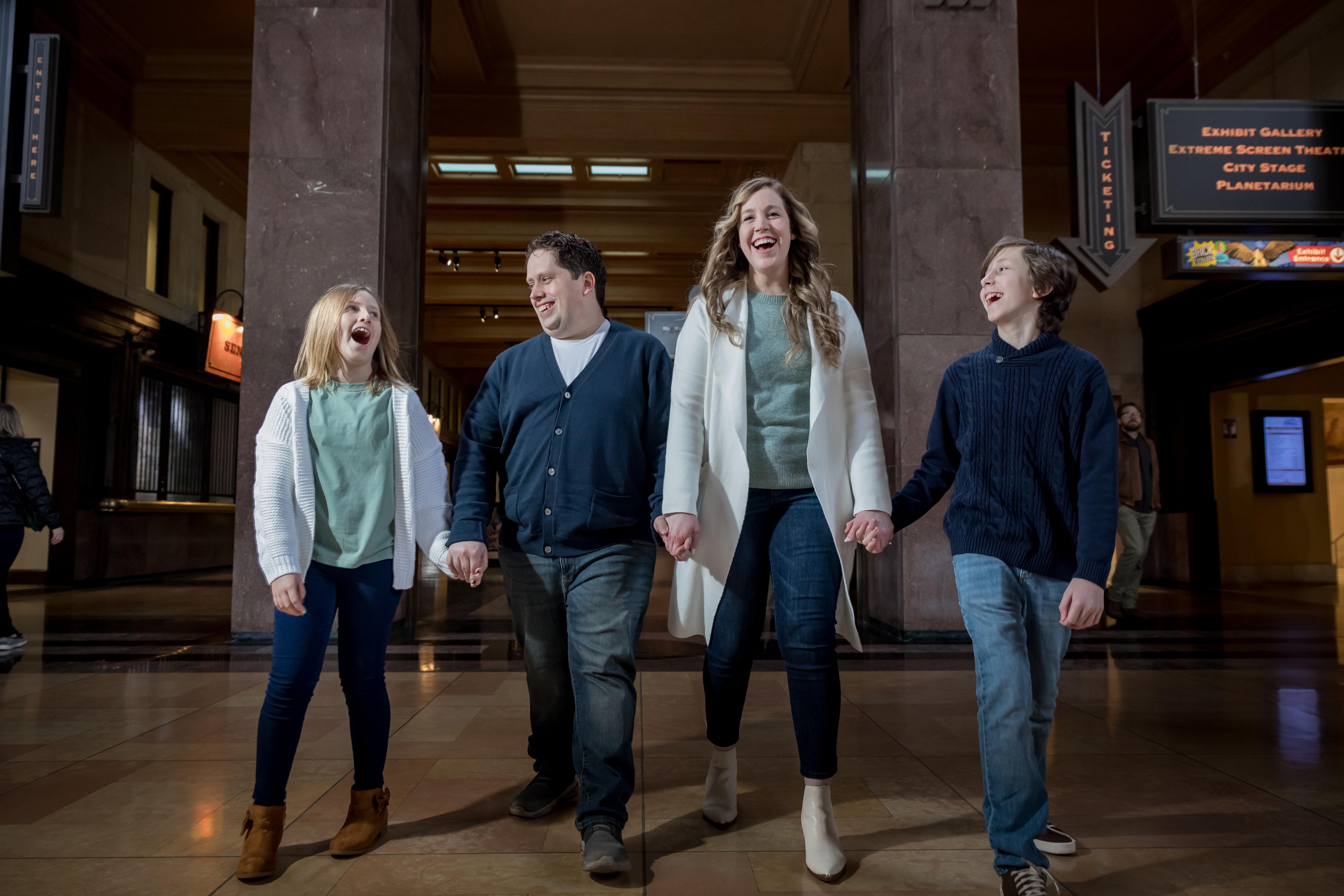 The Wedding Website of Lauren Hallerud and Jonathan Turner