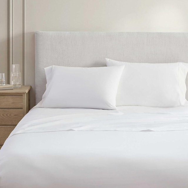 Martha Stewart - King Size Sheets Set, Crisp & Tailored Cooling Sheets w/a Naturally Smooth Cotton Percale Lightweight Feel - Matching Pillowcases & Fitted Sheet (Skylands Solid White)