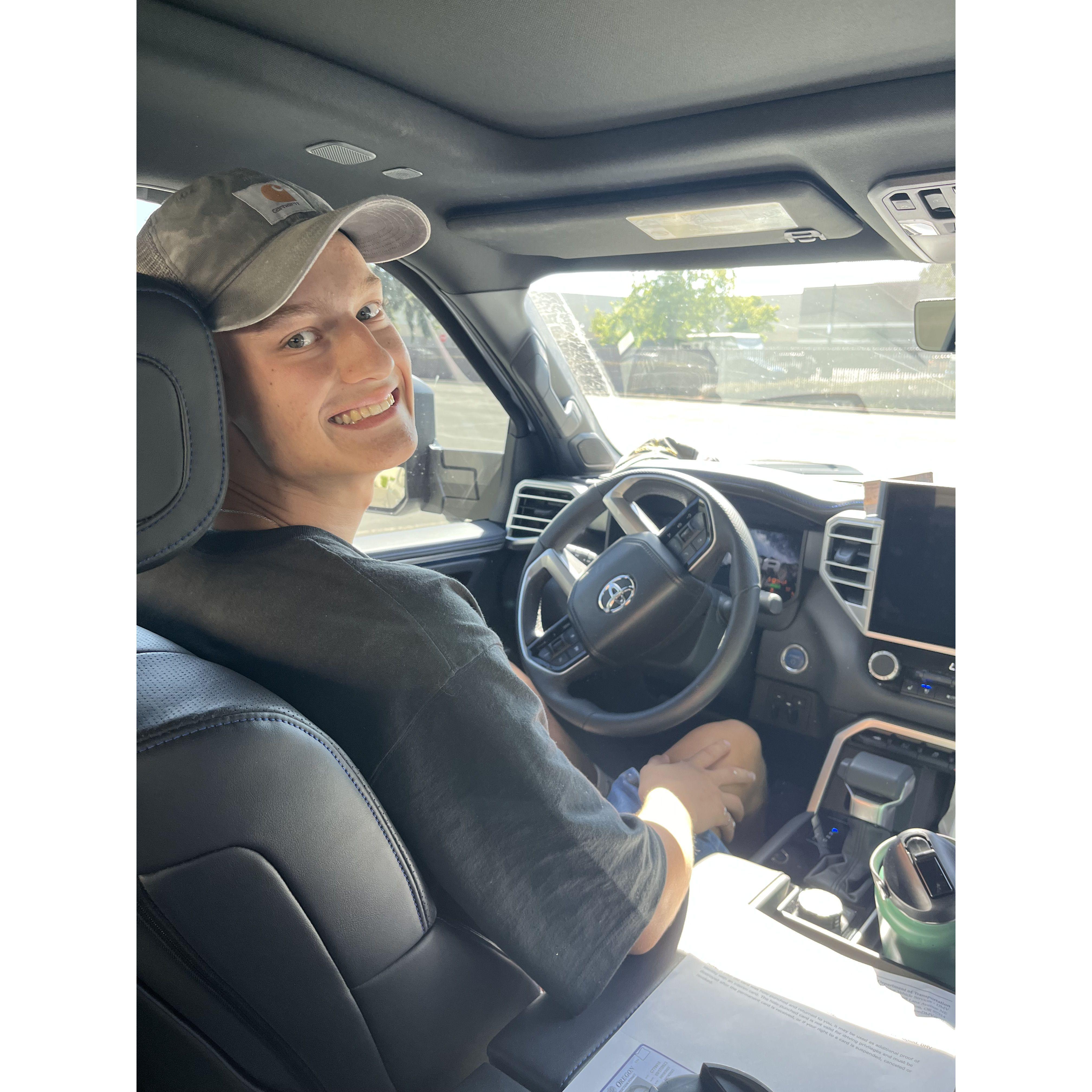 Christophe learned to drive!
Christophe leerde auto rijden!