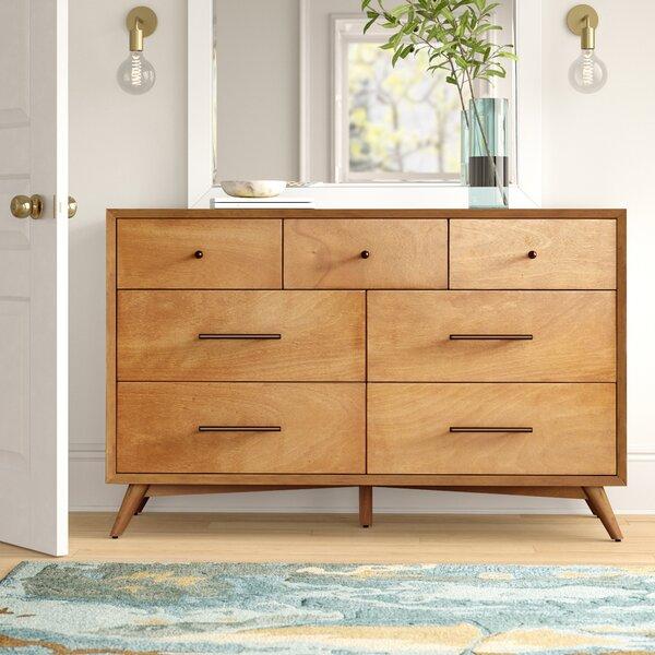 Acorn Parocela 7 Drawer Dresser