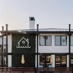 Lakehouse Resort