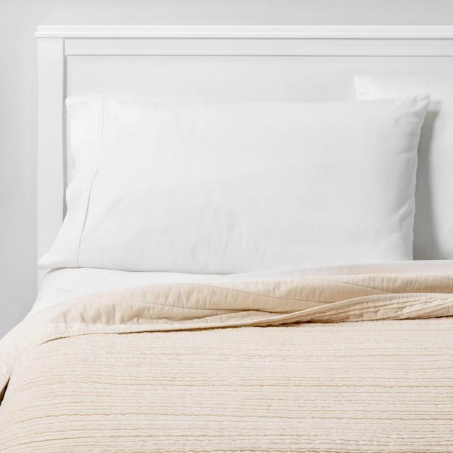 King Clipped Textured Quilt Natural - Threshold™