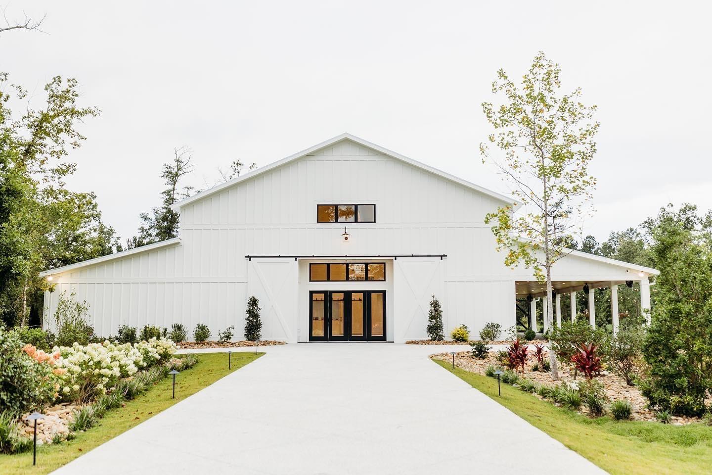 The Wedding Website of Rachel Gilbert and Ashton Gordon