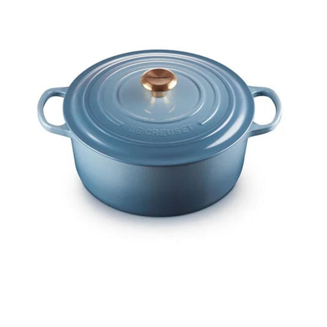 Signature Round Dutch Oven