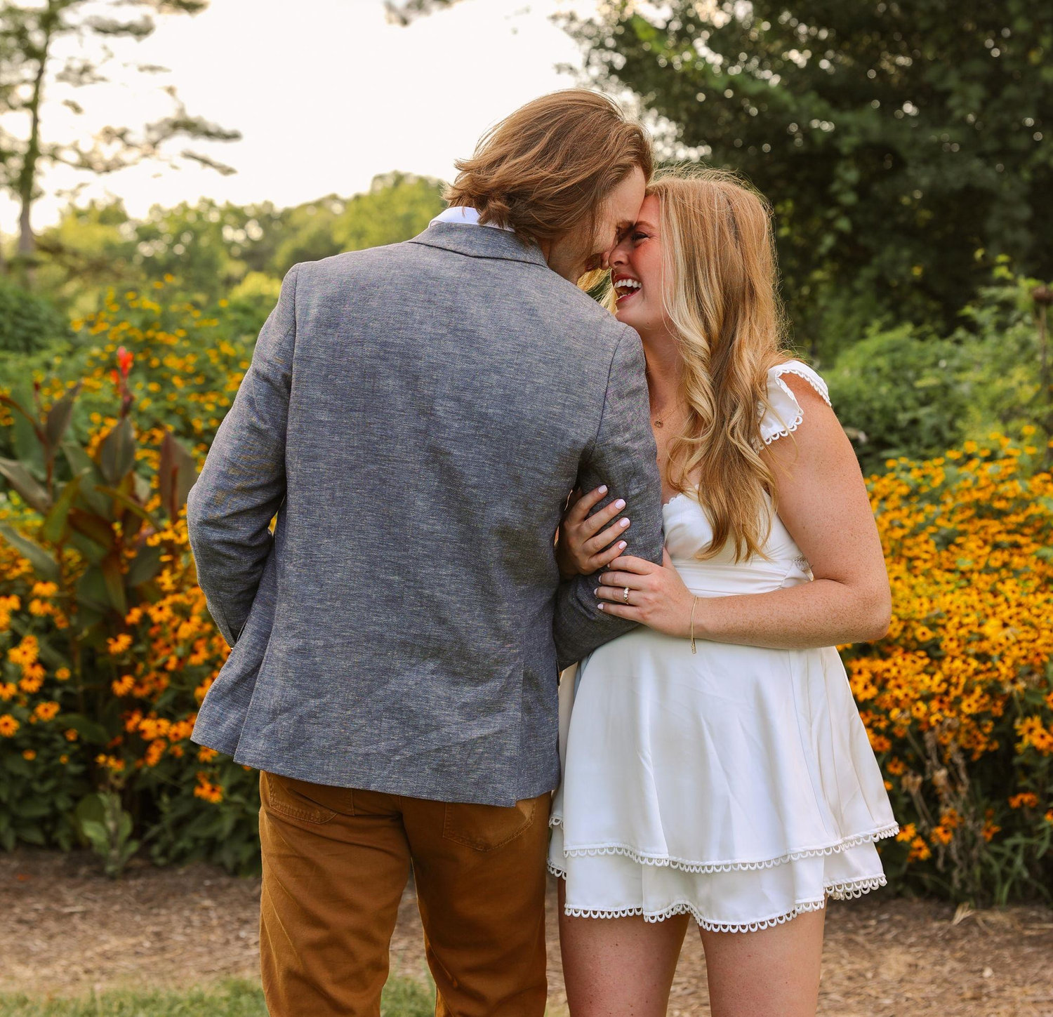 The Wedding Website of Elise Finney and Mike Petersen