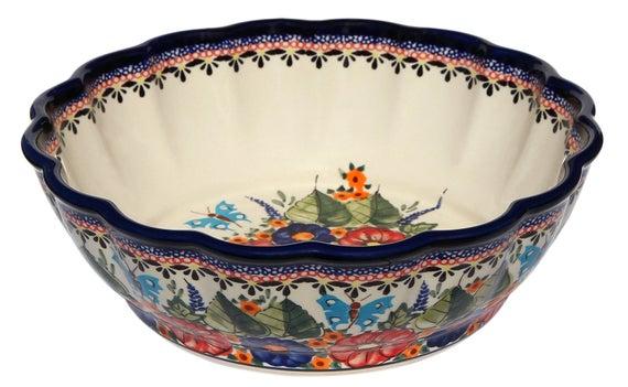 Scalloped Bowl Signature Pattern
