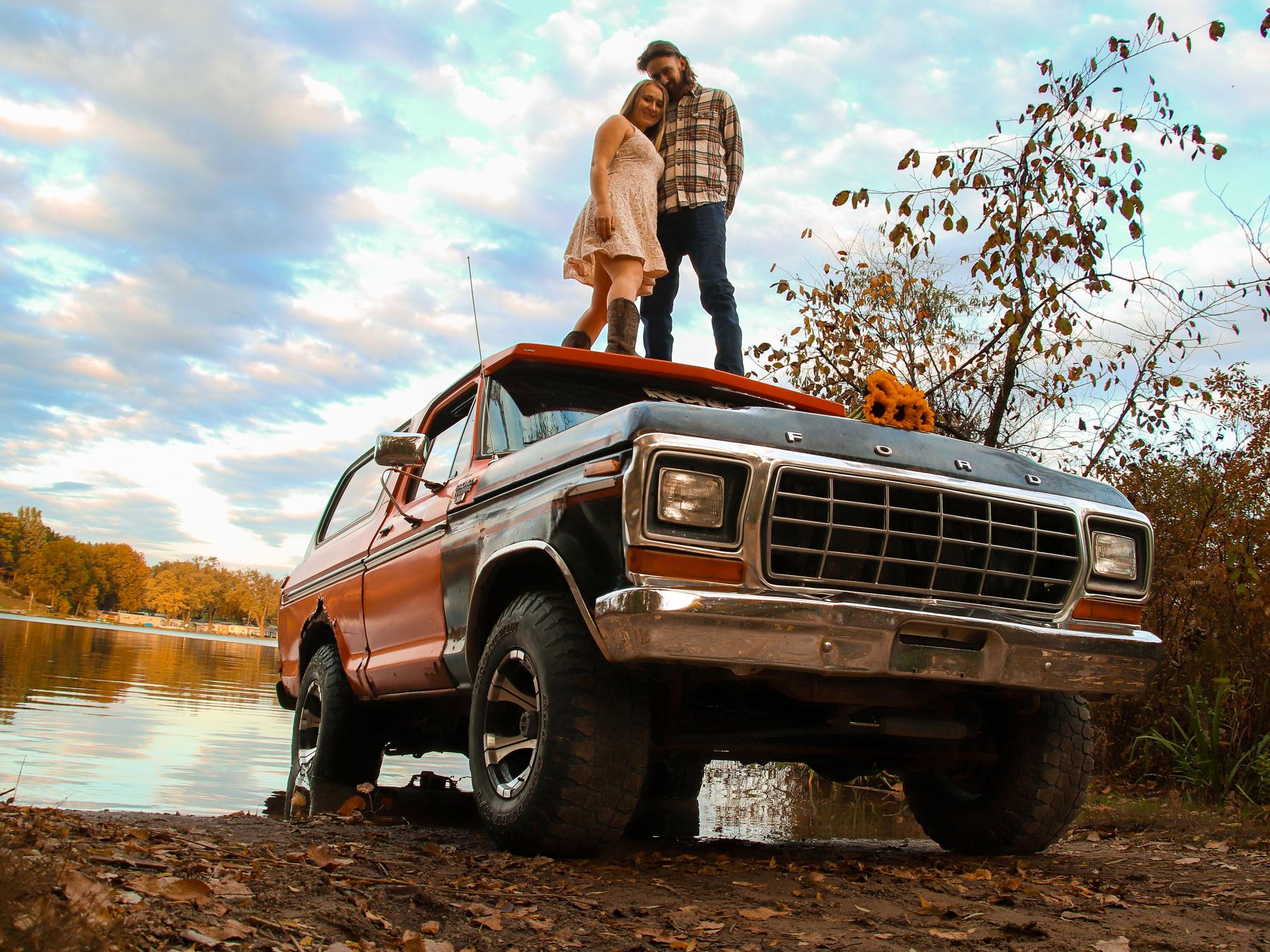 The Wedding Website of Raeliahna Miller and Zachary Wilson