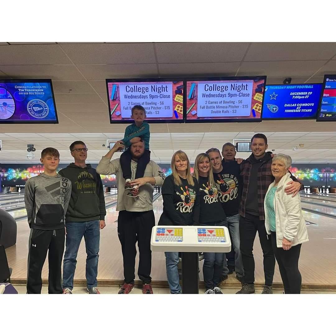 Wisconsin - Bowling with the Balows!