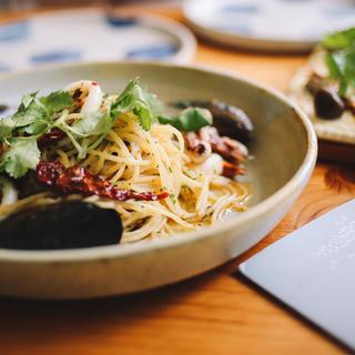 Gondola 1.5 Hour Dinner Cruise for 2 - Los Angeles