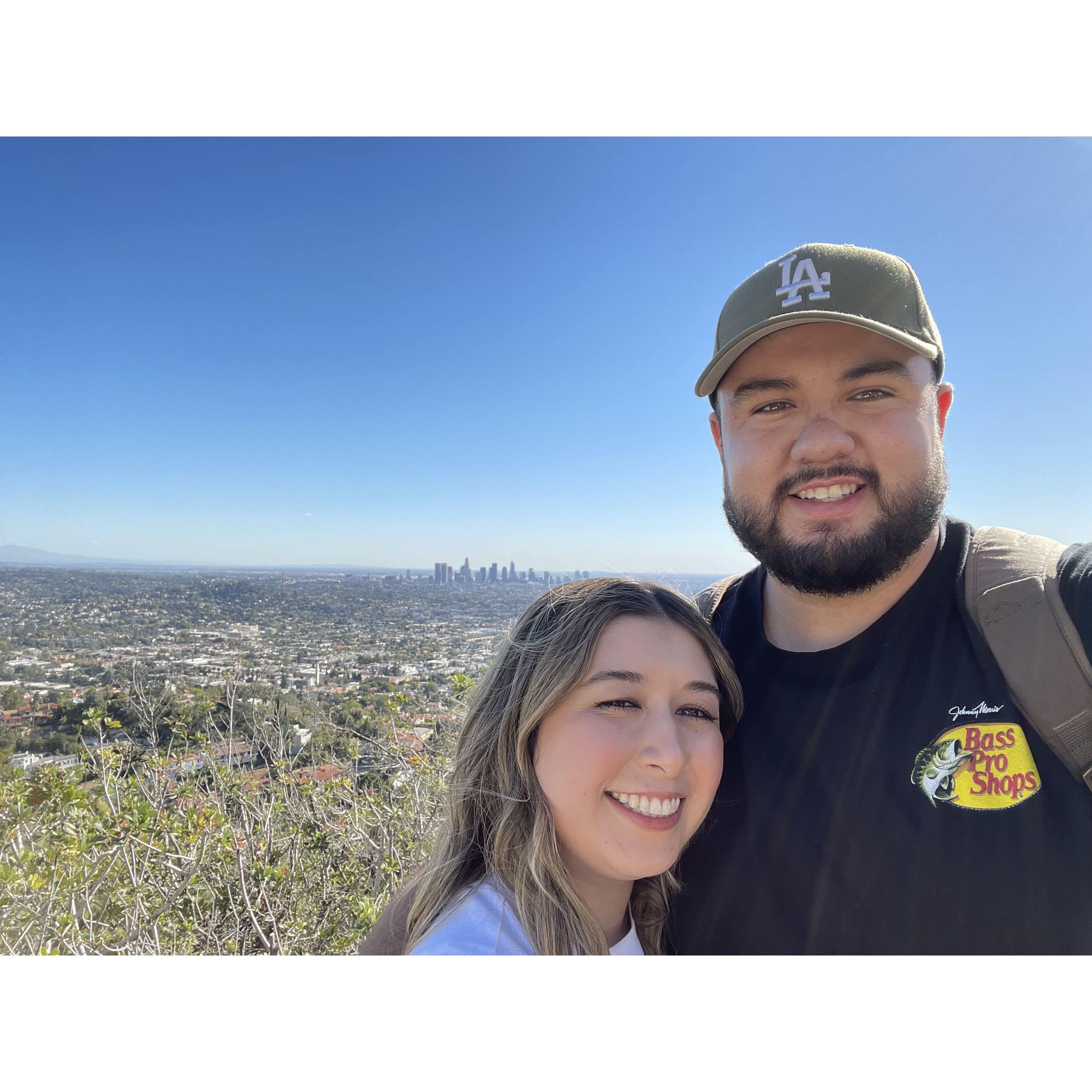 Celebrating our 1 month anniversary at the Griffith Observatory 😊