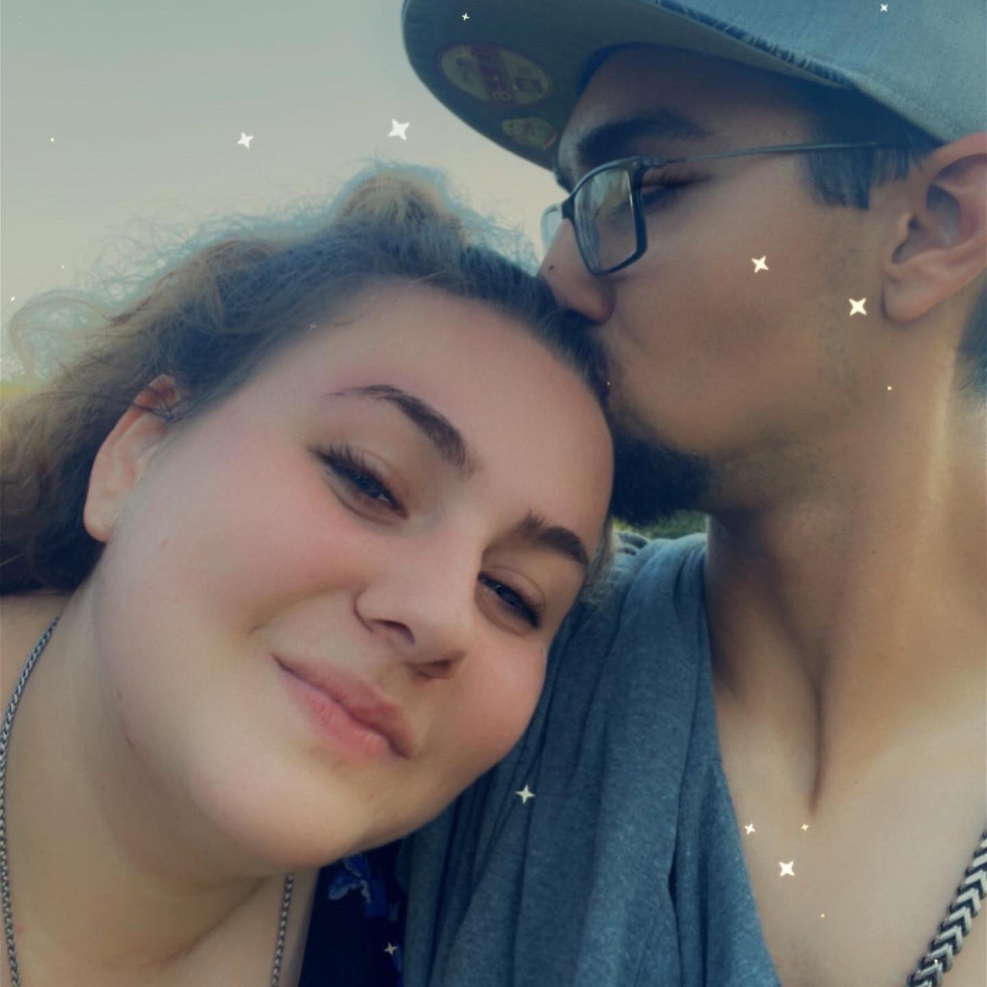 He love giving me head kisses